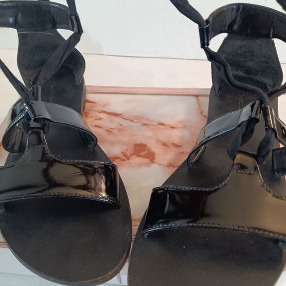 Strappy tie-up Patent Leather Sandals sz 9 - Picture 6 of 7